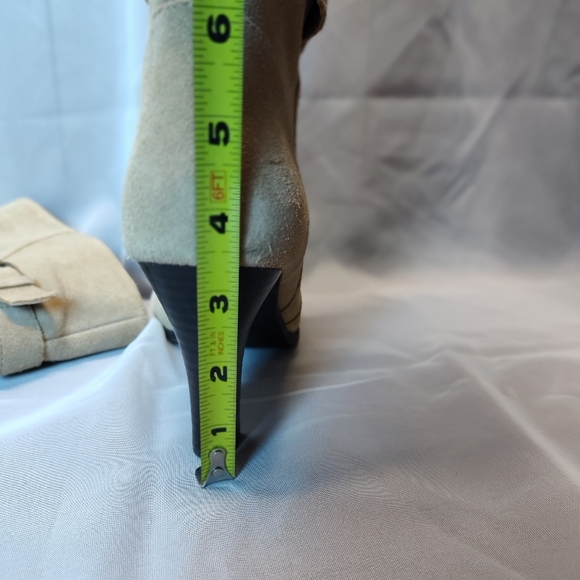 Kelly & Katie Vida KK Tan Suede Ruched High Heeled Boots Size 7.5 - Picture 9 of 10